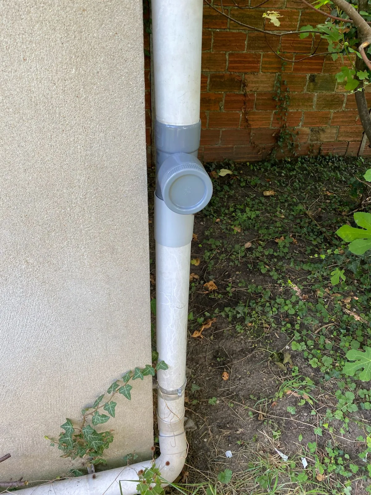Descente PVC pour raccordement